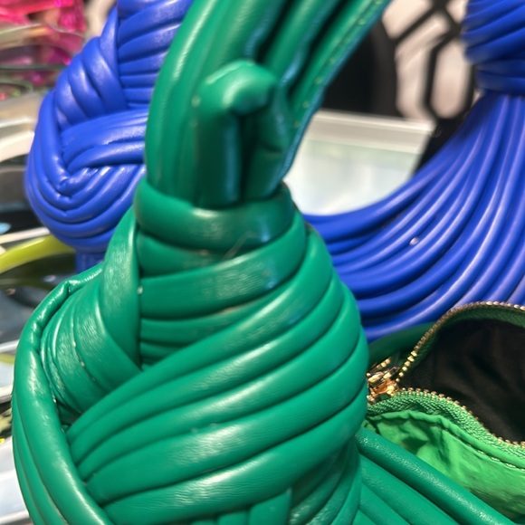 A rope purse holds very few items example phone lipstick keys handheld purse - Picture 5 of 10